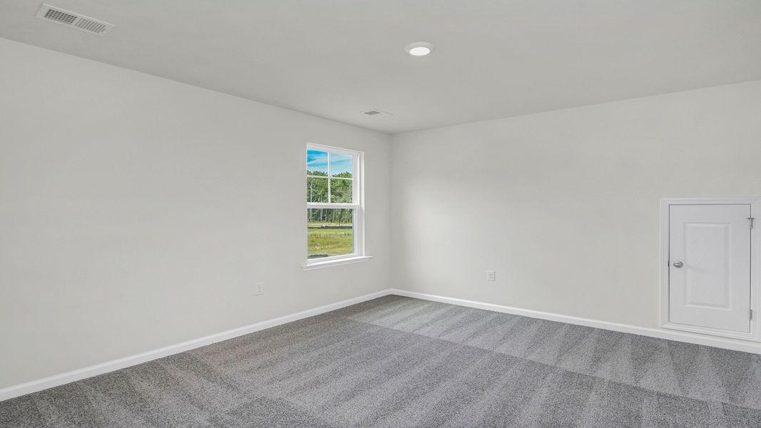 Spacious, unfurnished interior of a new home in Hunter's Branch, Hopkins (Image 25).