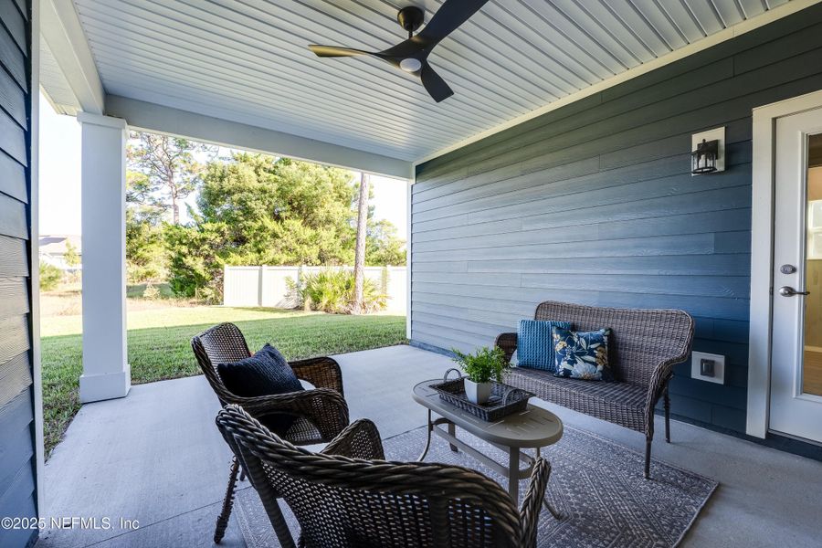 Exterior details and patio area of a home in , Jacksonville (Image 2).