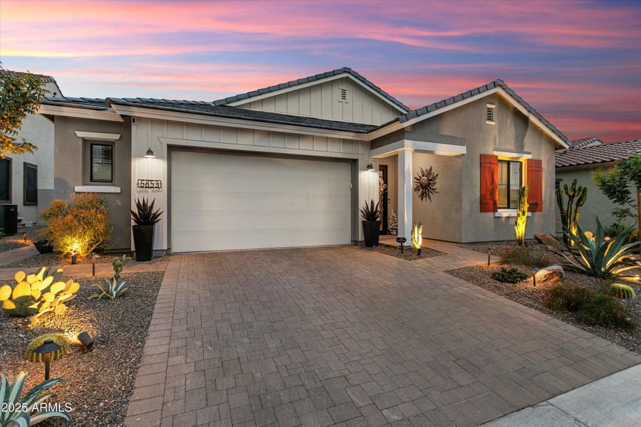 The Goldfinch By K. Hovanian