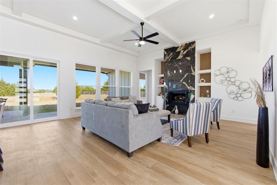 Furnished interior view inside a new home in , Waxahachie (Image 7).