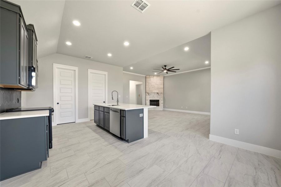 Furnished interior view inside a new home in , Wimberley (Image 8).