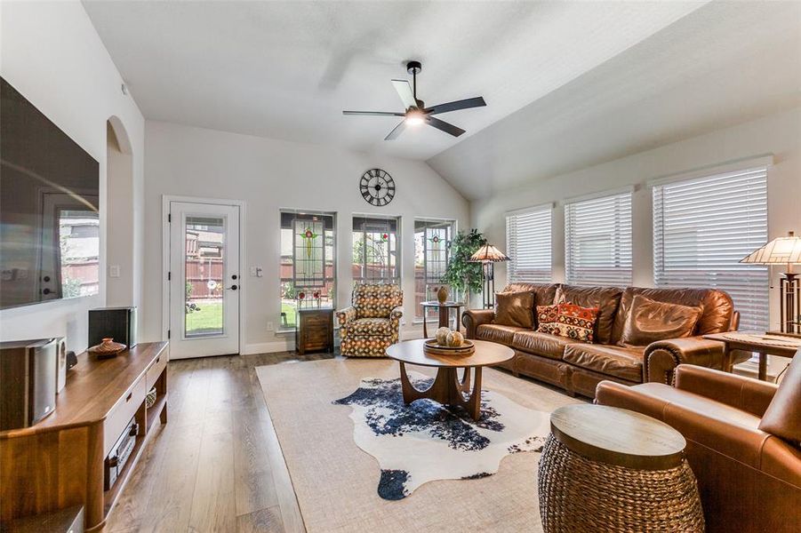 Furnished interior view inside a new home in Emerald Vista, Wylie (Image 11).