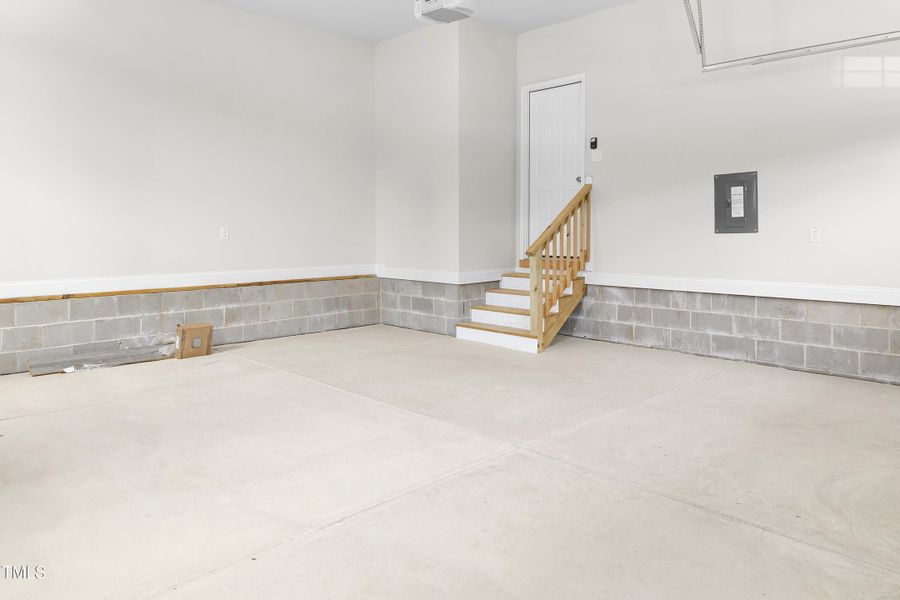 117_godwin_court_garage_2