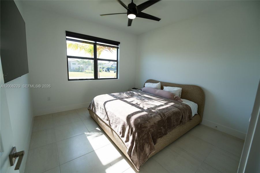 Furnished interior view inside a new home in , Homestead (Image 42).