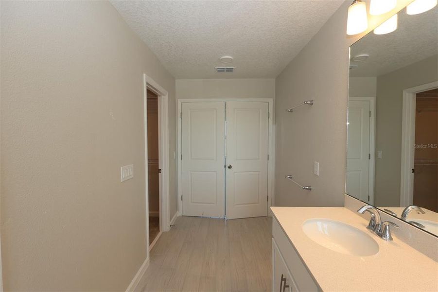 Image 47 of a home in Bay Lake Farms.