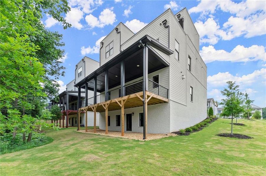 Exterior details and patio area of a home in West Town, Atlanta (Image 32).