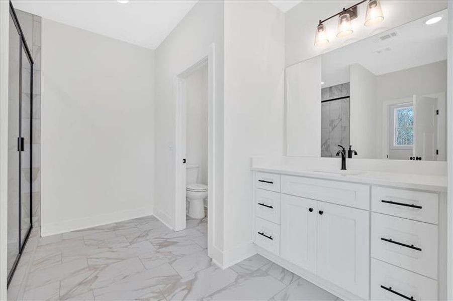 Furnished interior view inside a new home in , Dallas (Image 11).