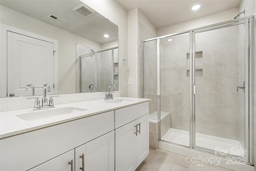 Furnished interior view inside a new home in , Kannapolis (Image 5).