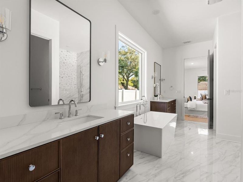 Furnished interior view inside a new home in , Orlando (Image 6).