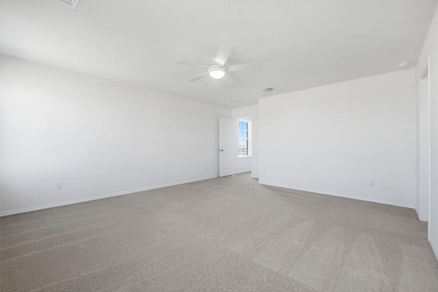Spacious, unfurnished interior of a new home in Salerno - Heritage Collection, Round Rock (Image 27). Spacious, unfurnished interior of a new home in Salerno - Heritage Collection, Round Rock (Image 27).