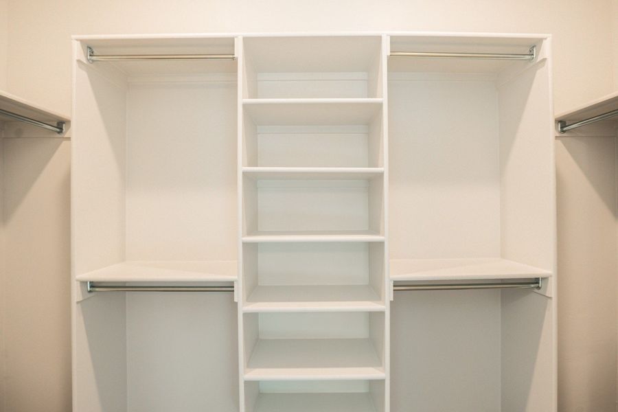 Close-up of interior finishes inside a home in Paseo Del Este, El Paso (Image 13).