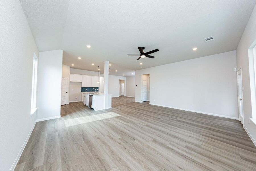 Photos are a representation of the floor plan. Options and interior selections will vary. Photos are a representation of the floor plan. Options and interior selections will vary.