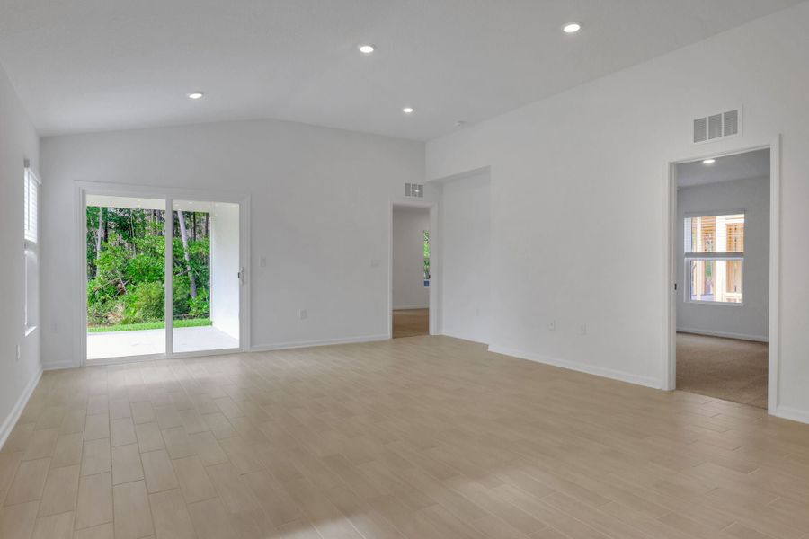 4br New Home in Jacksonville, FL.  - Slide 13