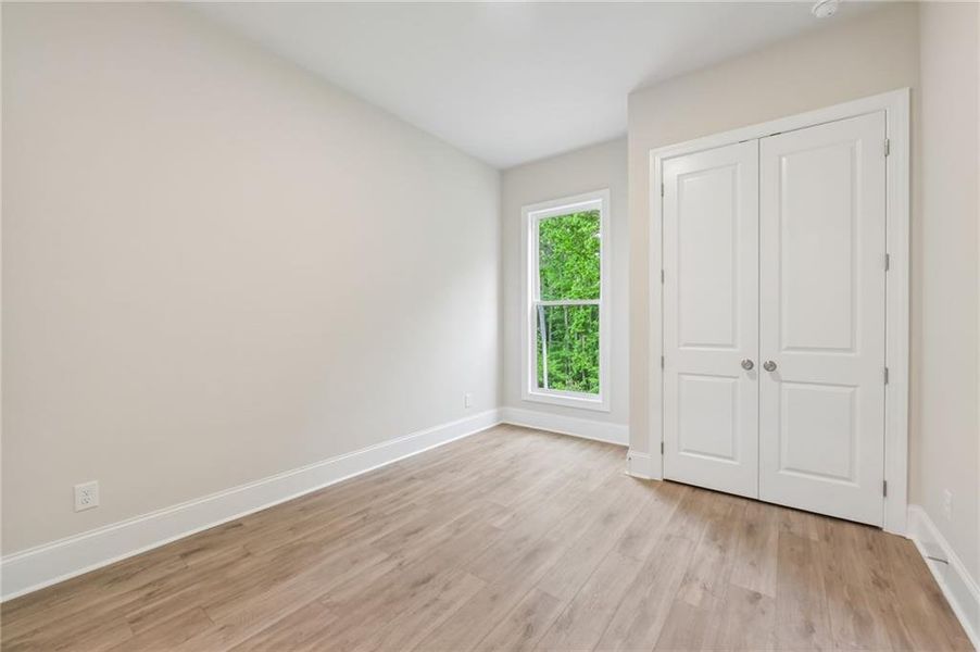 Spacious, unfurnished interior of a new home in Waterhaven, Cumming (Image 33).