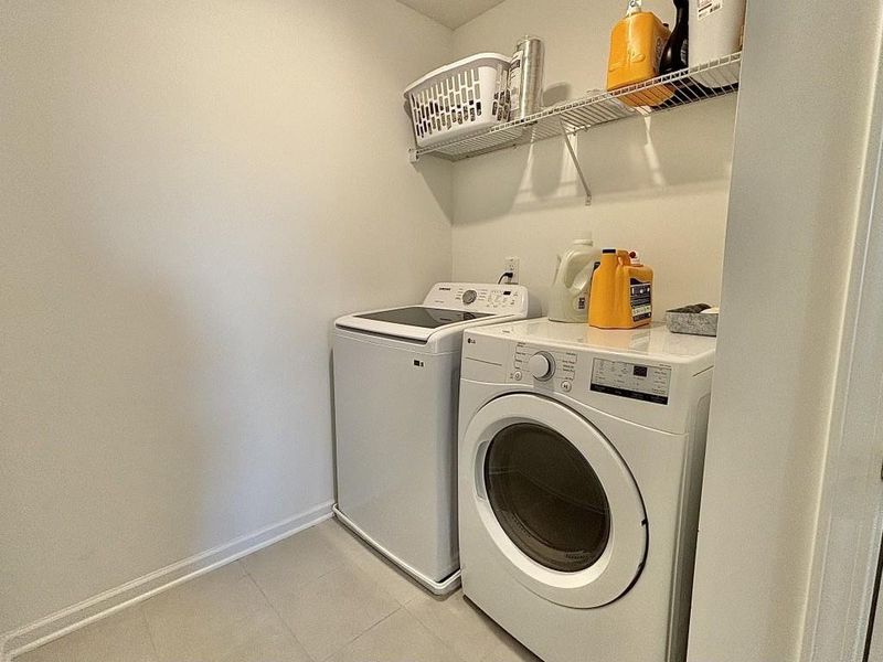 Close-up of interior finishes inside a home in , Gainesville (Image 20).