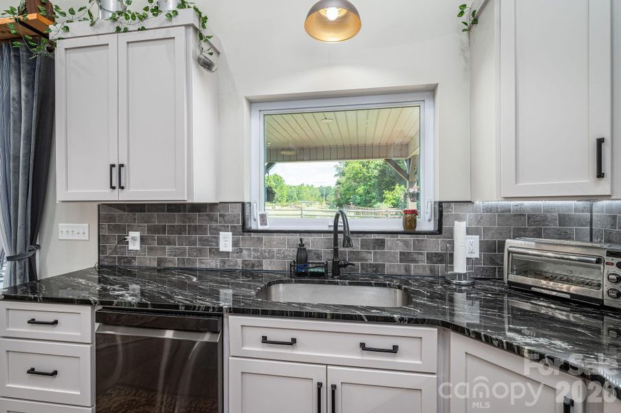 Furnished interior view inside a new home in , Lincolnton (Image 27).