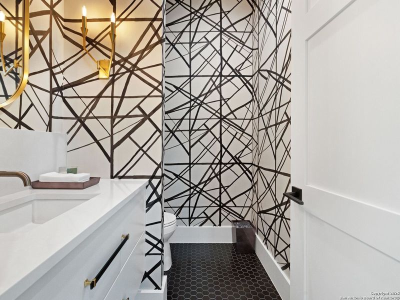 Furnished interior view inside a new home in , Boerne (Image 11).