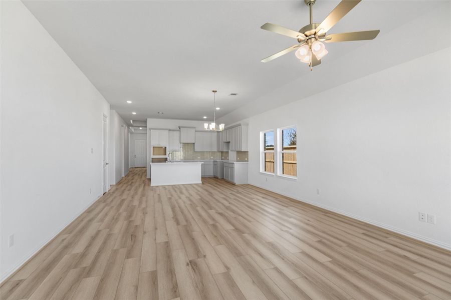 Spacious, unfurnished interior of a new home in Wildrye, Waller (Image 34).