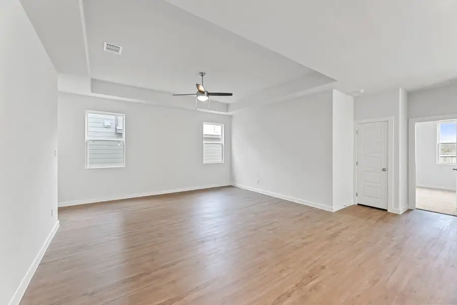 Representative unfurnished interior of a home built from the Sabrine by Hakes Brothers in Highland Ridge, New Braunfels (Image 20).