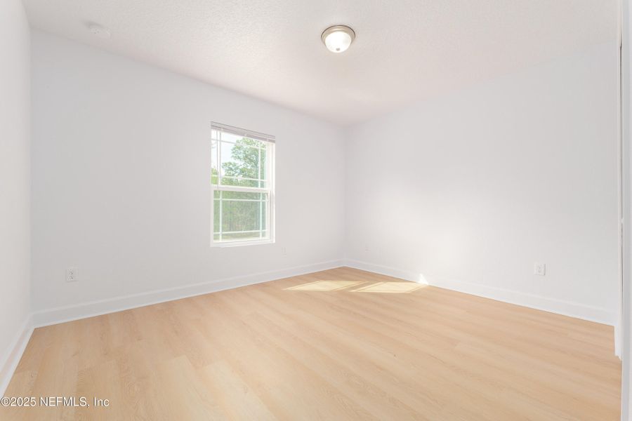 Spacious, unfurnished interior of a new home in , Keystone Heights (Image 13).