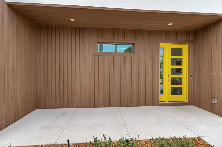Spacious, unfurnished interior of a new home in , Sarasota (Image 19).