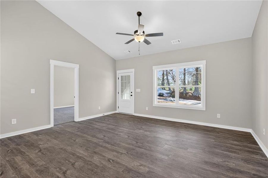 Spacious, unfurnished interior of a new home in , Douglasville (Image 30). Spacious, unfurnished interior of a new home in , Douglasville (Image 30).