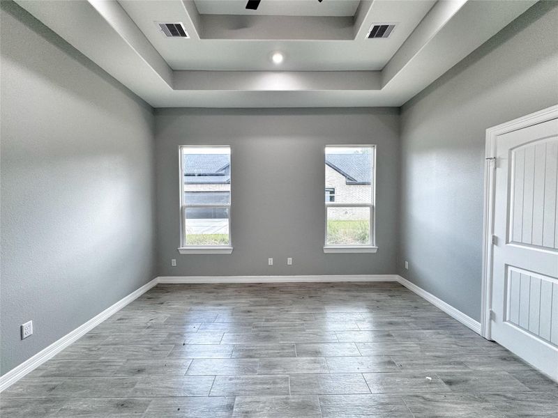 All images are for illustrative purposes only. Home is to be built and is currently under construction.