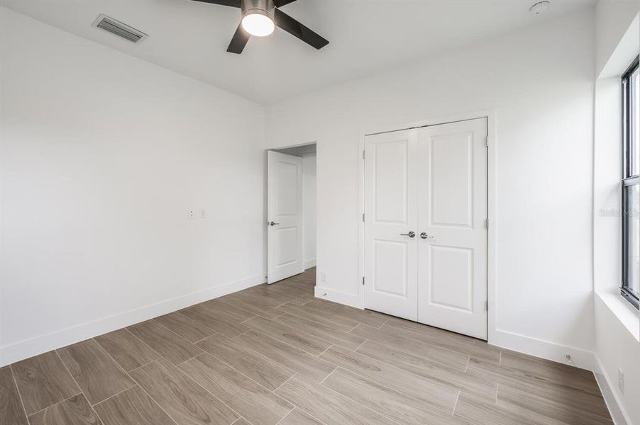 Spacious, unfurnished interior of a new home in , Punta Gorda (Image 30).
