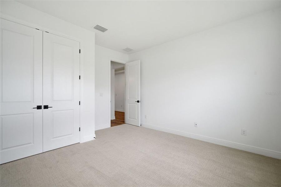 Spacious, unfurnished interior of a new home in North River Ranch, Parrish (Image 39).