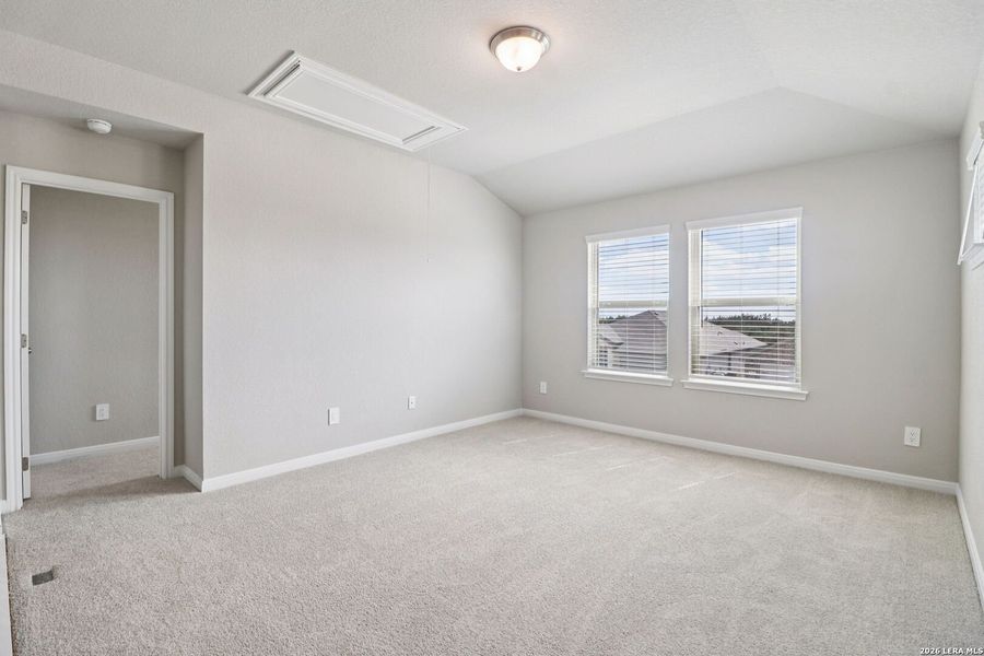 Spacious, unfurnished interior of a new home in Legendary Trails - Premier Series, Cibolo (Image 41).