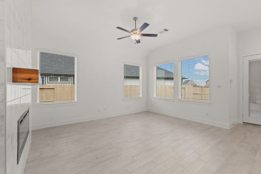 Representative unfurnished interior of a home built from the Mickelson by Chesmar Homes in Riceland Alley Loads, Mont Belvieu (Image 101).