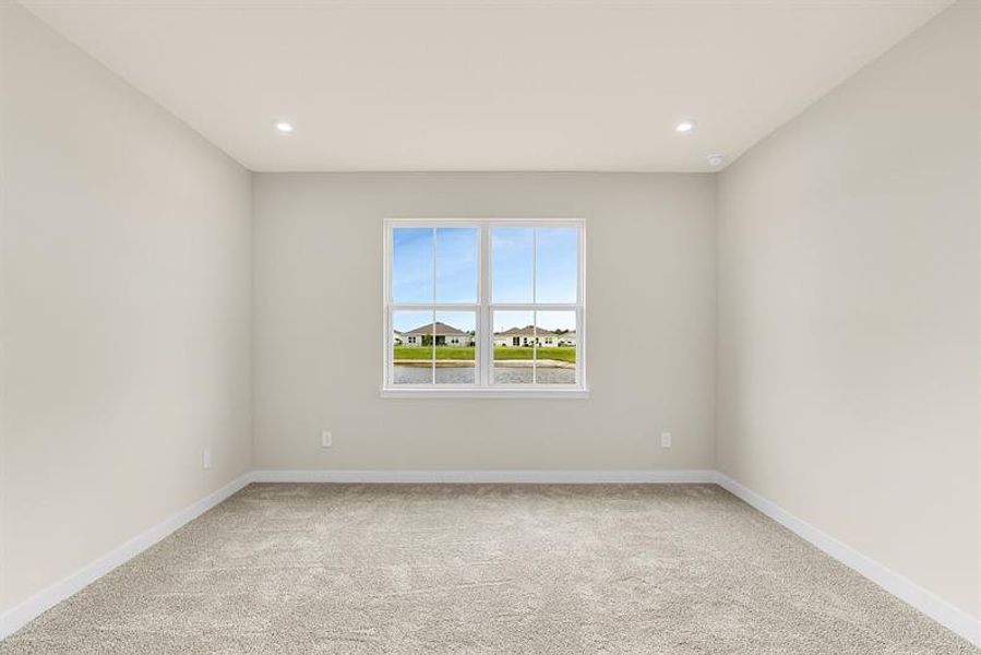 Spacious, unfurnished interior of a new home in Lost Tree Preserve, Vero Beach (Image 5).