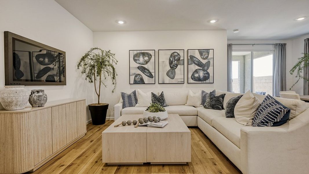 3560 Premier Blossom Rock Coronado Great 2of5 F1 Base8 1