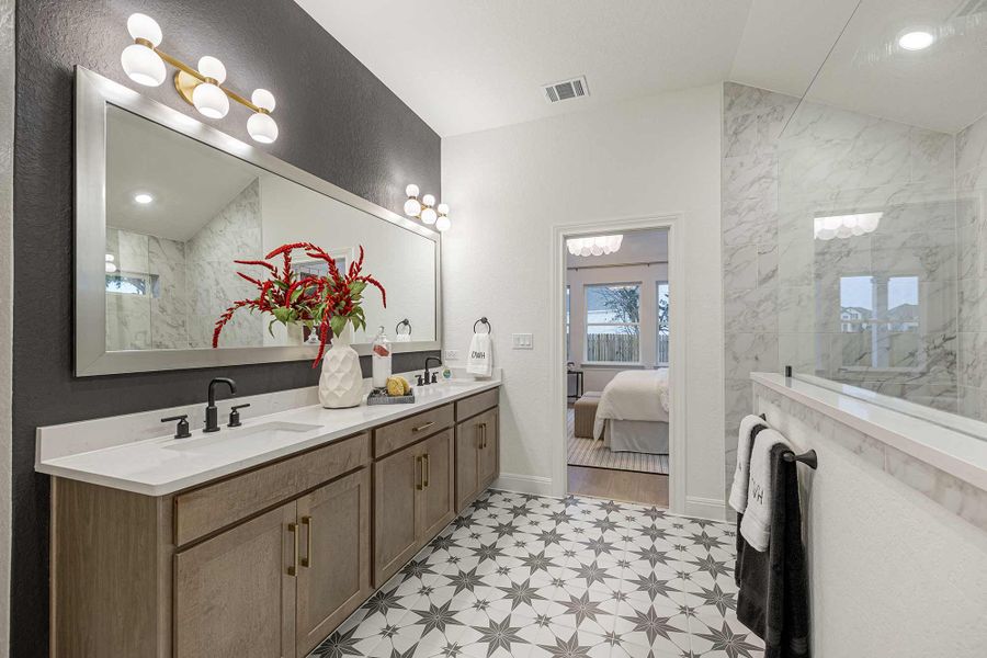 The Rymer - Owner's Bath