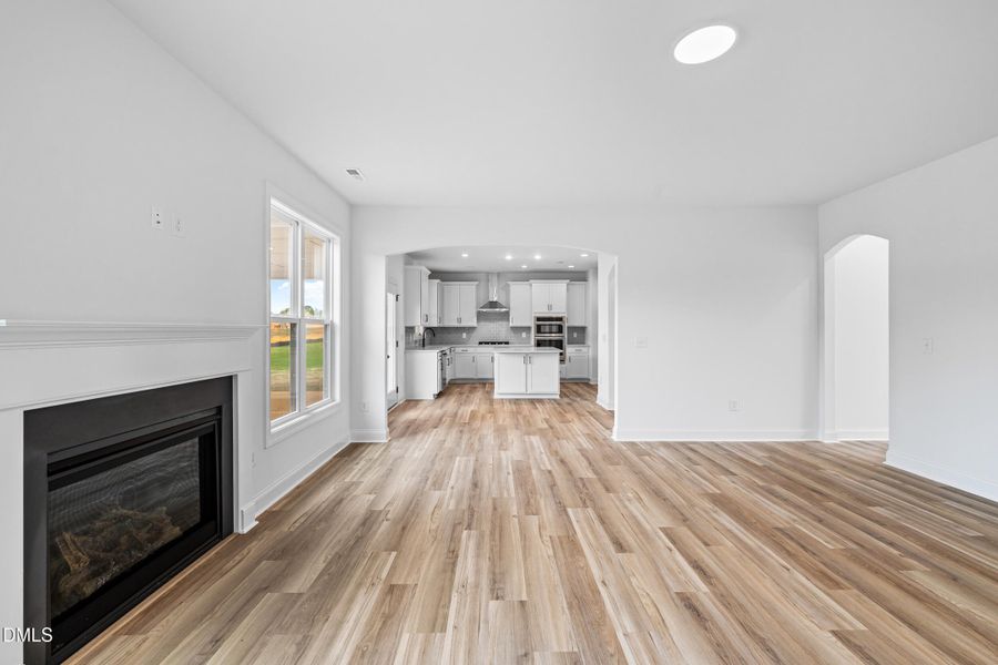 15 -154 Tennyson Dr_ Interior