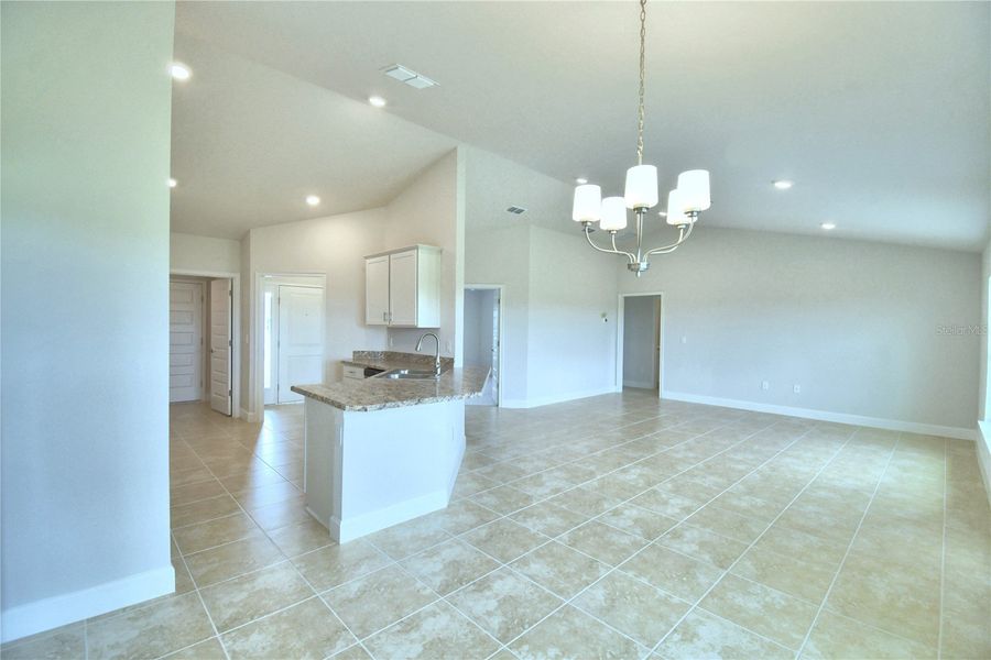 Spacious, unfurnished interior of a new home in Cadence Crossing, Auburndale (Image 19).
