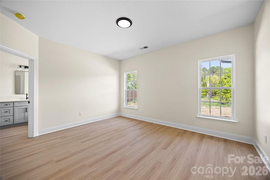 Spacious, unfurnished interior of a new home in , Troutman (Image 32).
