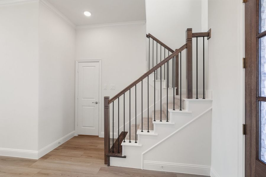 Spacious, unfurnished interior of a new home in Lake Breeze, Lavon (Image 20).