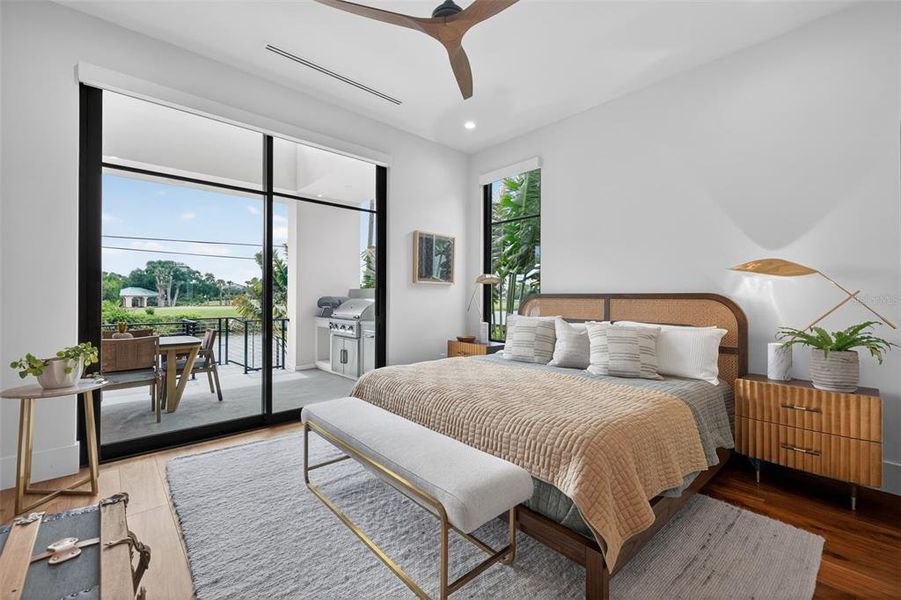 Furnished interior view inside a new home in , St. Petersburg (Image 15).