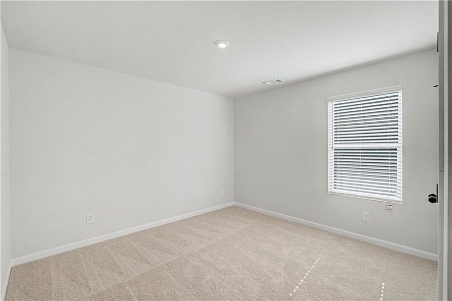 Spacious, unfurnished interior of a new home in Meadow Pines, Dallas (Image 18). Spacious, unfurnished interior of a new home in Meadow Pines, Dallas (Image 18).