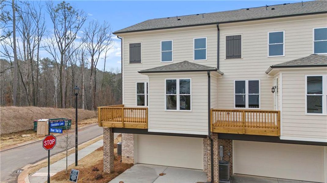 Exterior details and patio area of a home in Waterside Townhomes, Peachtree Corners (Image 3).