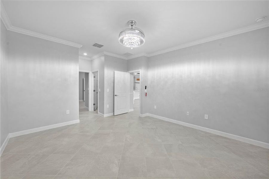 Spacious, unfurnished interior of a new home in , Bradenton (Image 37).