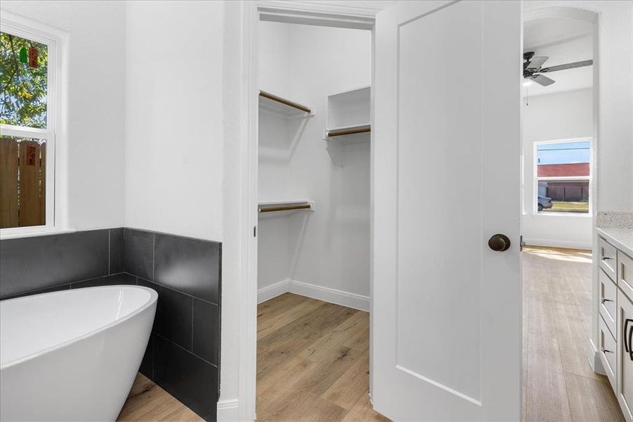 Furnished interior view inside a new home in , Fort Worth (Image 11). Furnished interior view inside a new home in , Fort Worth (Image 11).