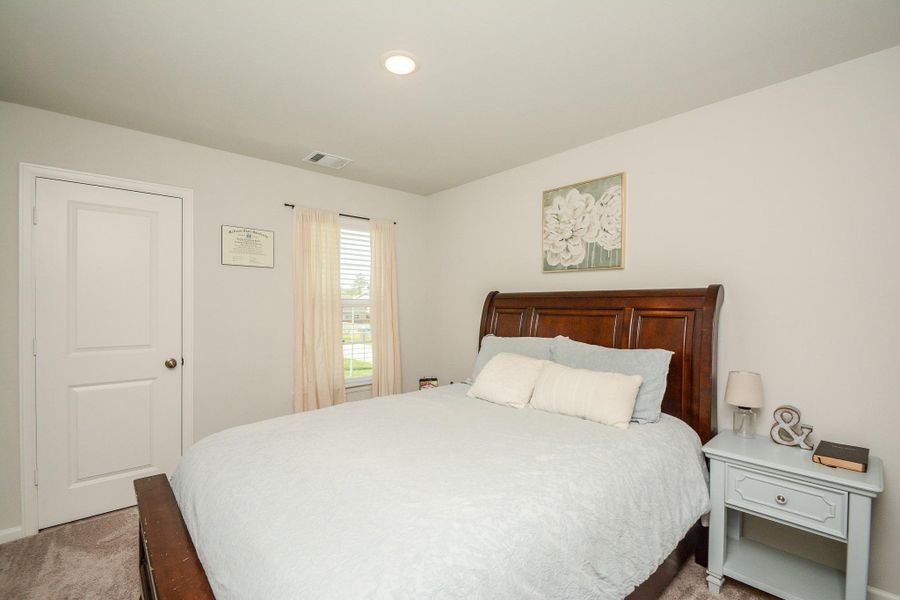 Furnished interior view inside a new home in Granger Pines, Conroe (Image 11).