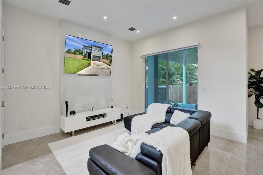 Furnished interior view inside a new home in , Lake Worth (Image 20). Furnished interior view inside a new home in , Lake Worth (Image 20).