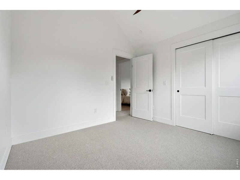 Spacious, unfurnished interior of a new home in , Golden (Image 23).
