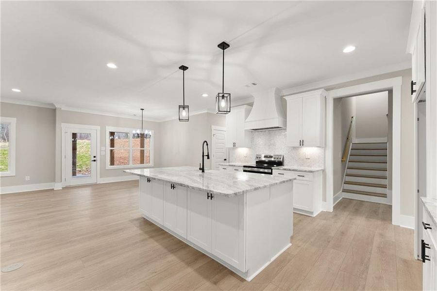 Furnished interior view inside a new home in , Clarkesville (Image 11).
