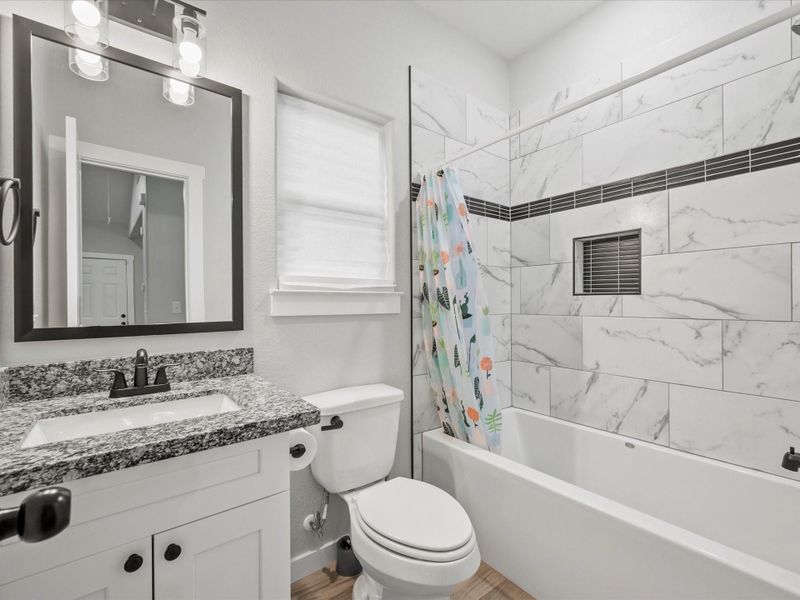 Image 9 of a home in .