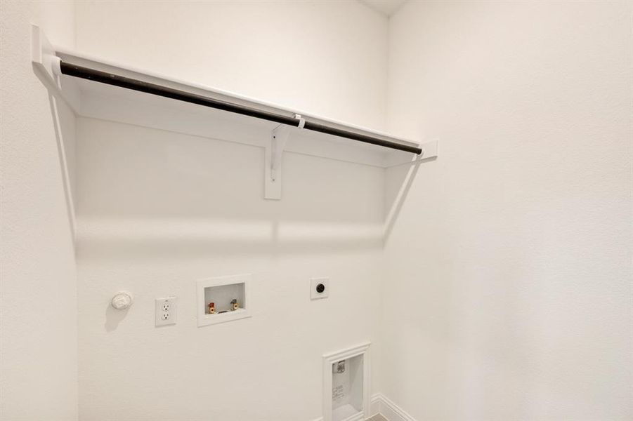 Spacious, unfurnished interior of a new home in Bear Creek Classic 60, Lavon (Image 25). Spacious, unfurnished interior of a new home in Bear Creek Classic 60, Lavon (Image 25).