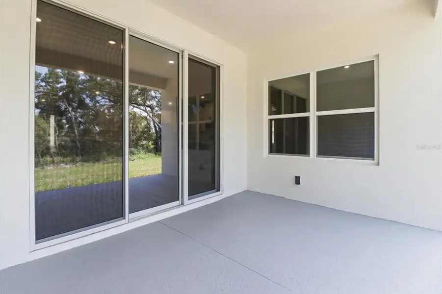 Exterior details and patio area of a home in , Ocala (Image 4). Exterior details and patio area of a home in , Ocala (Image 4).